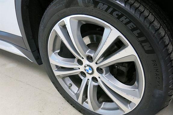 BMW X1 18 of 22