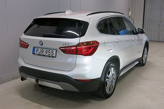 BMW X1 4 of 22