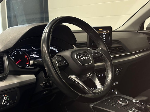 Audi Q5 8 of 30