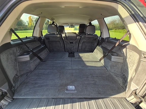 Volvo XC90 9 of 9