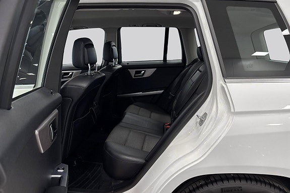 Mercedes-Benz GLK220 8 of 21