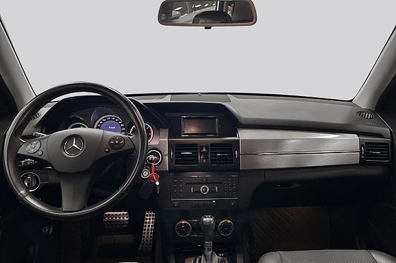 Mercedes-Benz GLK220 9 of 21