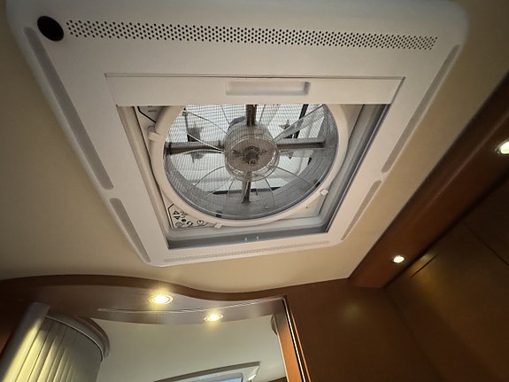 Hymer B 690 STARLINE 15 of 16