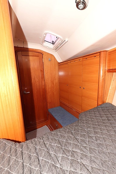 Bavaria 38 Cruiser 6 of 24
