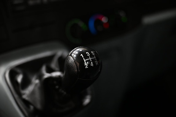 Ford Transit 15 of 21