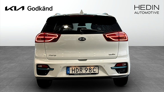 Kia e-Niro 8 of 12