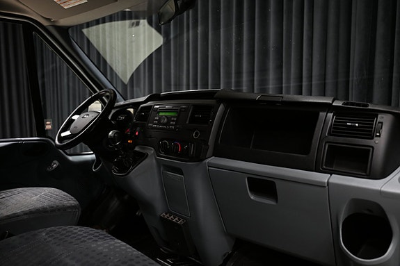 Ford Transit 23 of 25