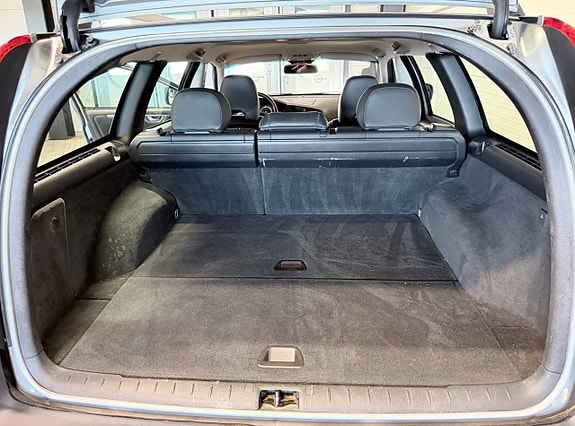 Volvo XC70 14 of 14