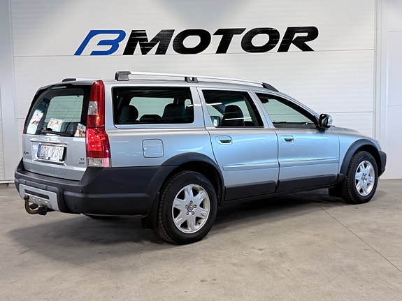 Volvo XC70 8 of 14