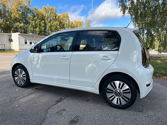 Volkswagen e-Up! 2 of 6