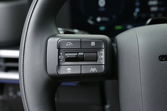 Hyundai Santa Fe 10 of 23