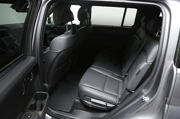 Hyundai Santa Fe 19 of 23