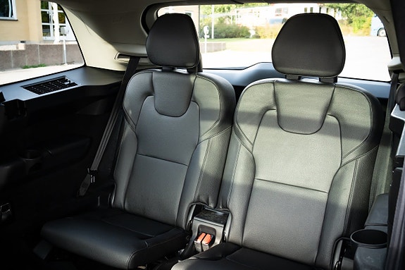 Volvo XC90 22 of 30