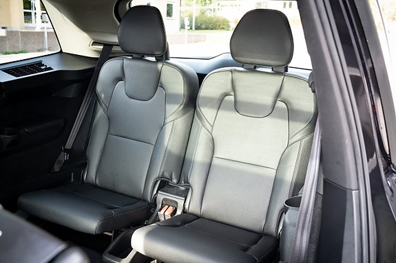 Volvo XC90 23 of 30