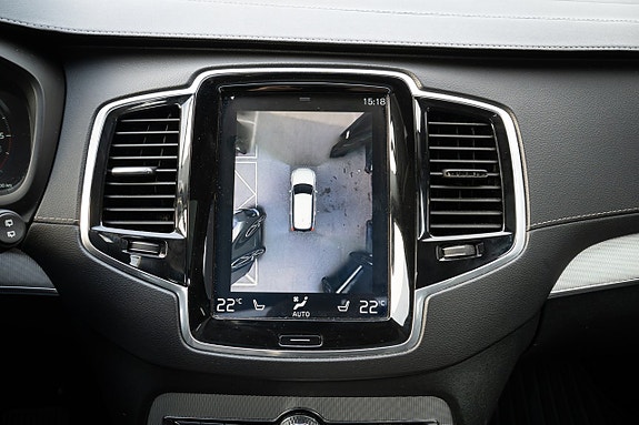 Volvo XC90 28 of 30