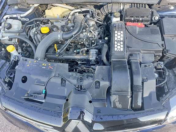 Renault Megane IV 7 of 8