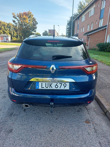 Renault Megane IV 4 of 8
