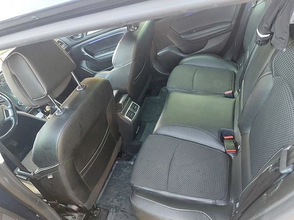 Renault Megane IV 6 of 8