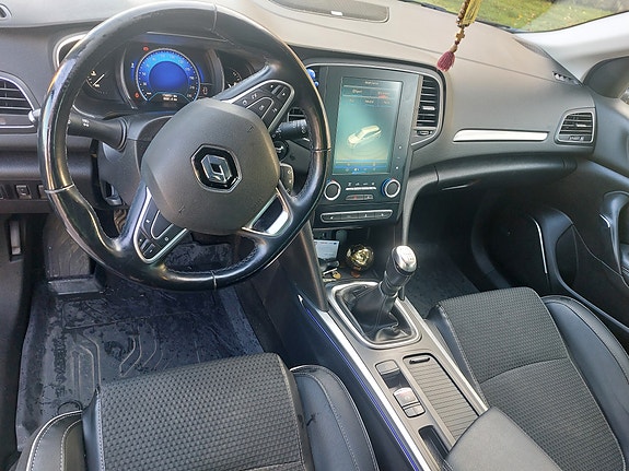 Renault Megane IV 8 of 8