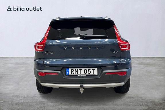 Volvo XC40 6 of 29