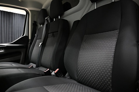 Ford Transit Custom 19 of 28