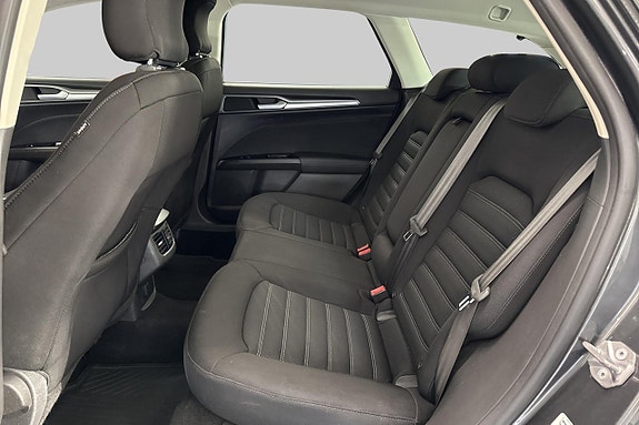 Ford Mondeo 10 of 18