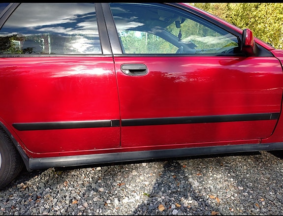 Volvo V40 3 of 9