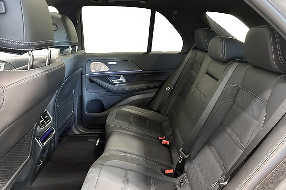 Mercedes-Benz GLE53 11 of 14