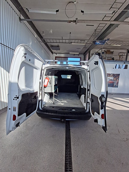 Renault Kangoo Express Maxi 5 of 9