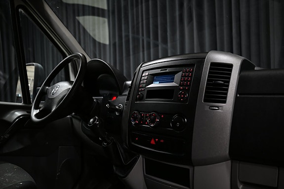 Volkswagen Crafter 24 of 25