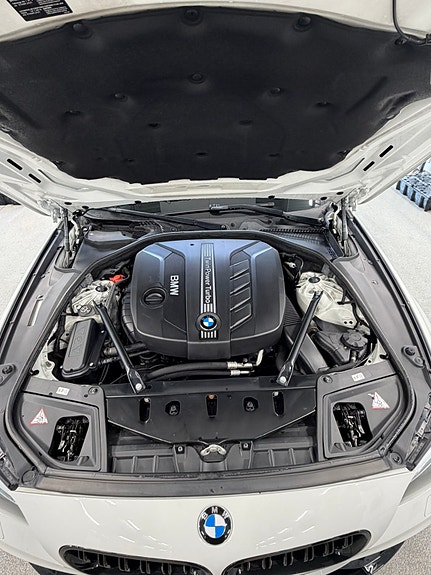BMW 520d 5 of 6