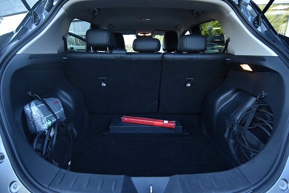 Nissan Leaf 13 of 23