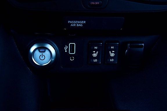 Nissan Leaf 18 of 23