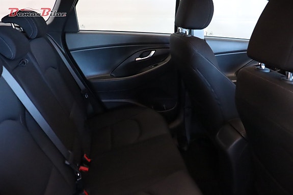 Hyundai i30 14 of 19