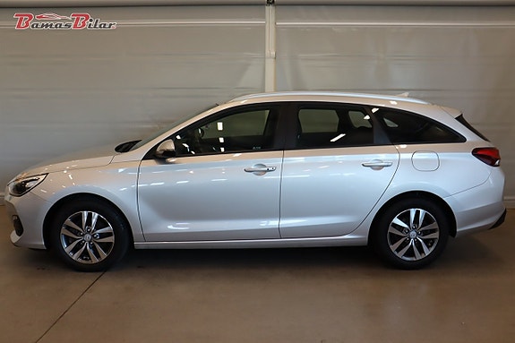 Hyundai i30 2 of 19