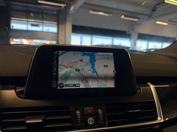 BMW 218d 17 of 17