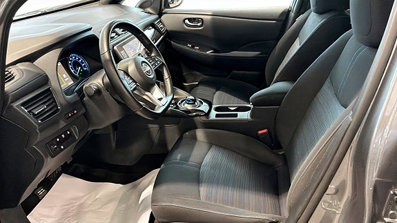 Nissan Leaf 12 of 12