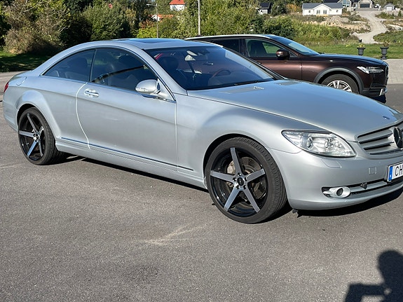 Mercedes-Benz CL500 2 of 9