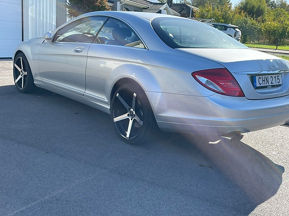 Mercedes-Benz CL500 5 of 9