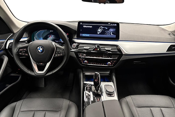 BMW 530e 11 of 14