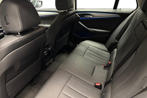 BMW 530e 10 of 14