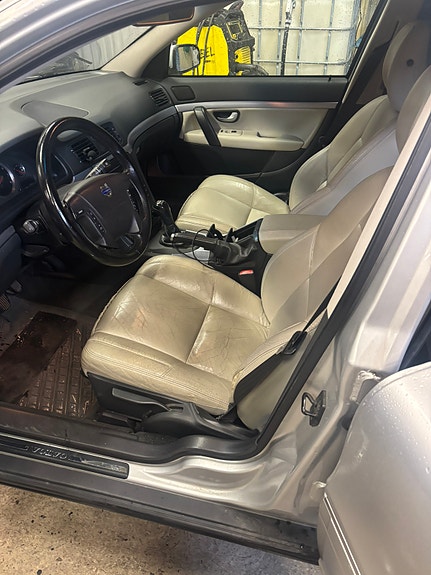 Volvo S80 7 of 8