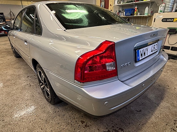 Volvo S80 3 of 8