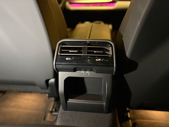 BMW i5 23 of 27