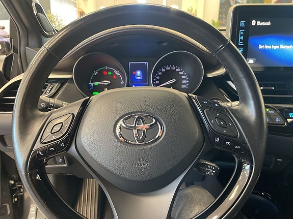 Toyota C-HR 12 of 20