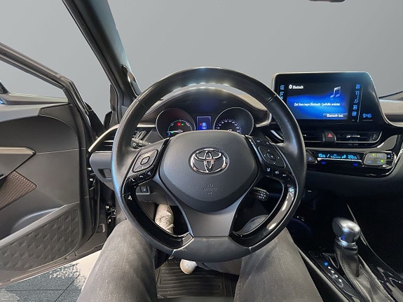 Toyota C-HR 11 of 20