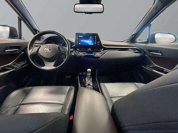 Toyota C-HR 10 of 20