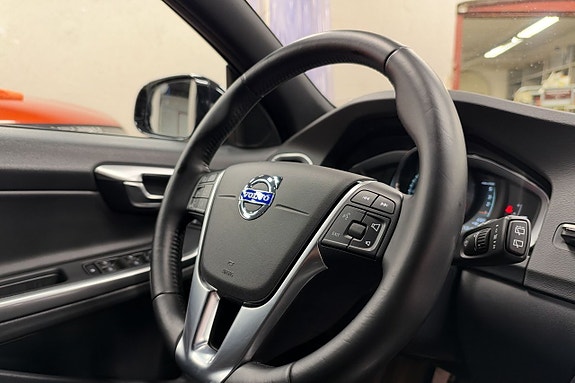 Volvo V60 Cross Country 15 of 18
