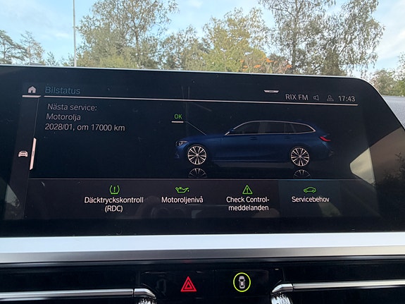 BMW 330e 21 of 21