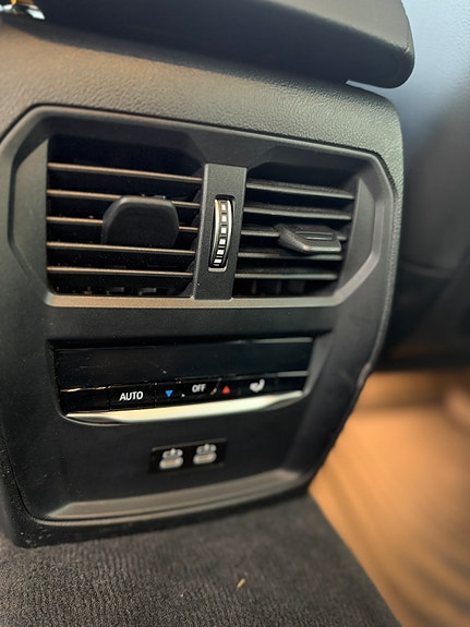 BMW 330e 7 of 21